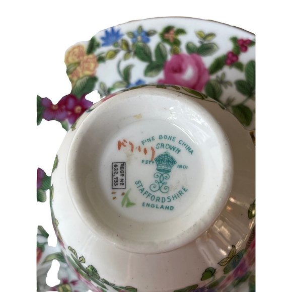 Vintage 1940s Crown Staffordshire Thousand Flowers Bone China Teacup and Saucer - Picture 3 of 7